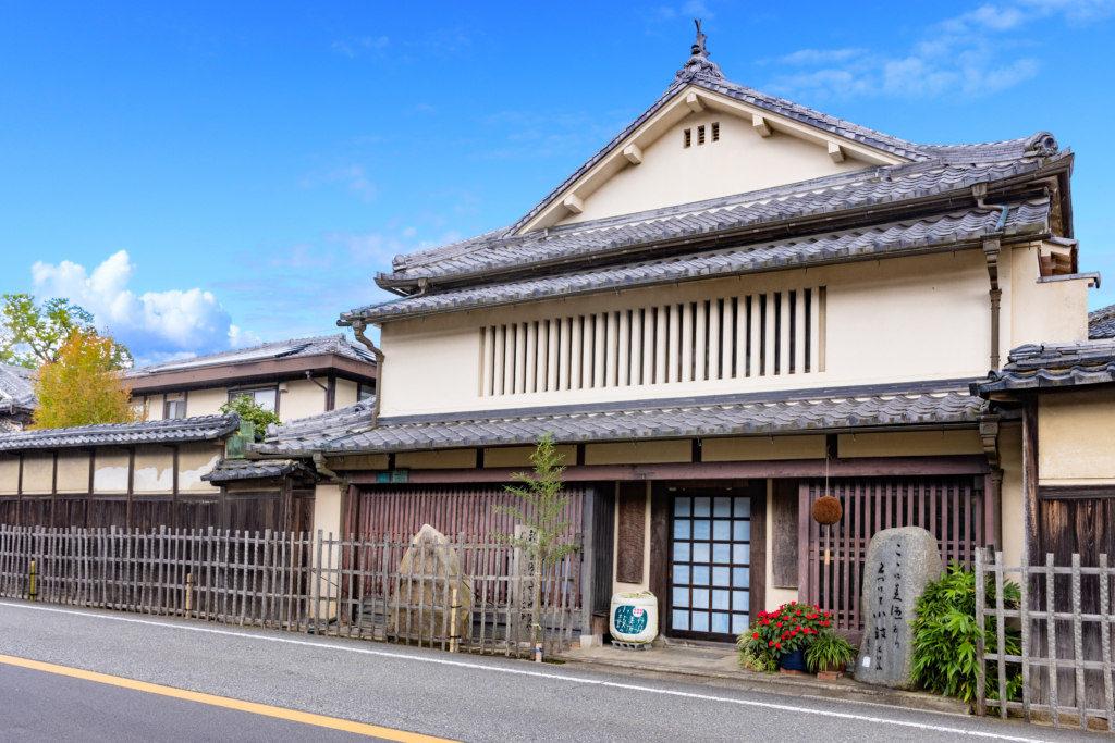 西山酒造場《酒蔵見学/宿泊》