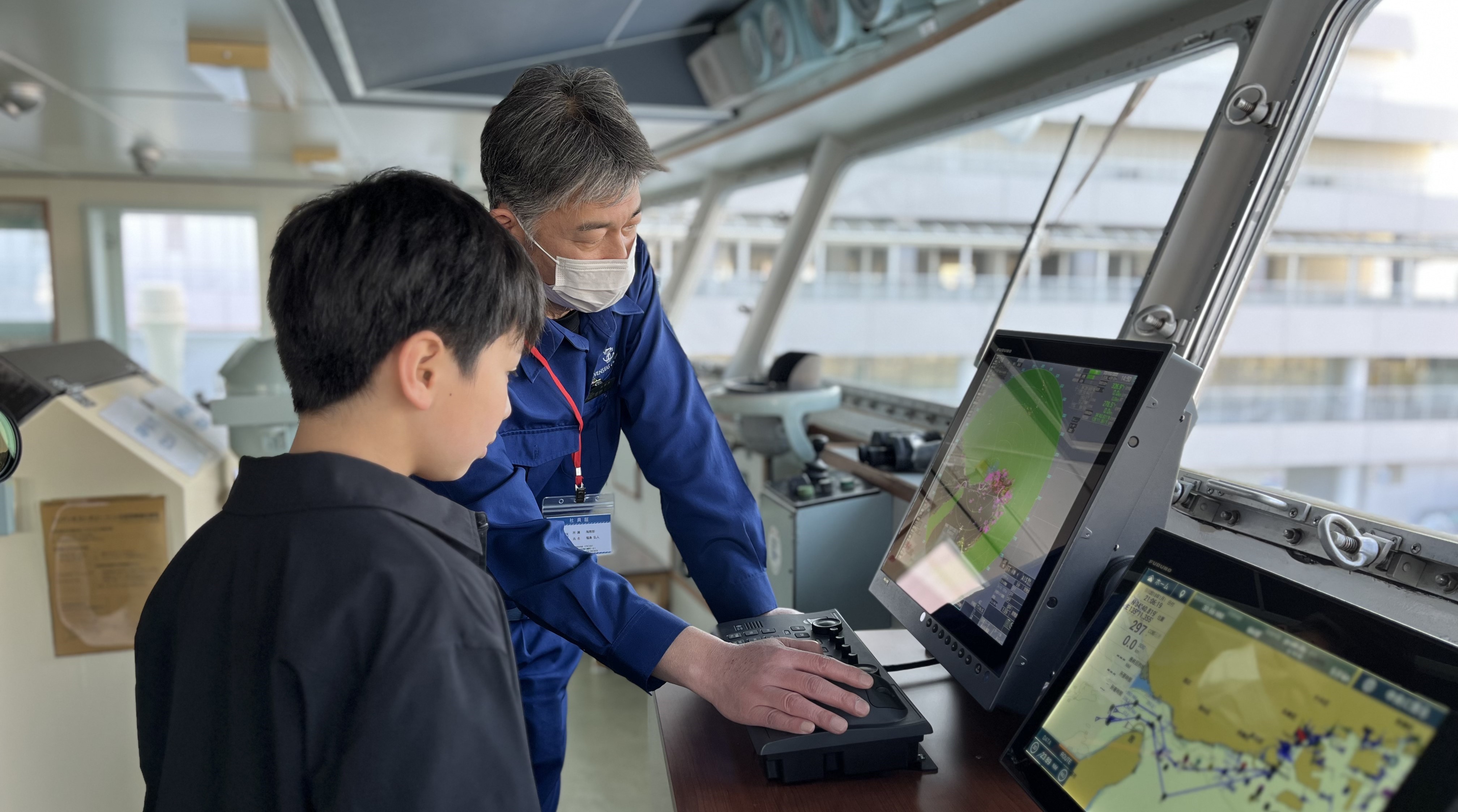 ルミナス神戸２船内見学ツアー ～船上で学ぶ海洋環境や神戸港の歴史～