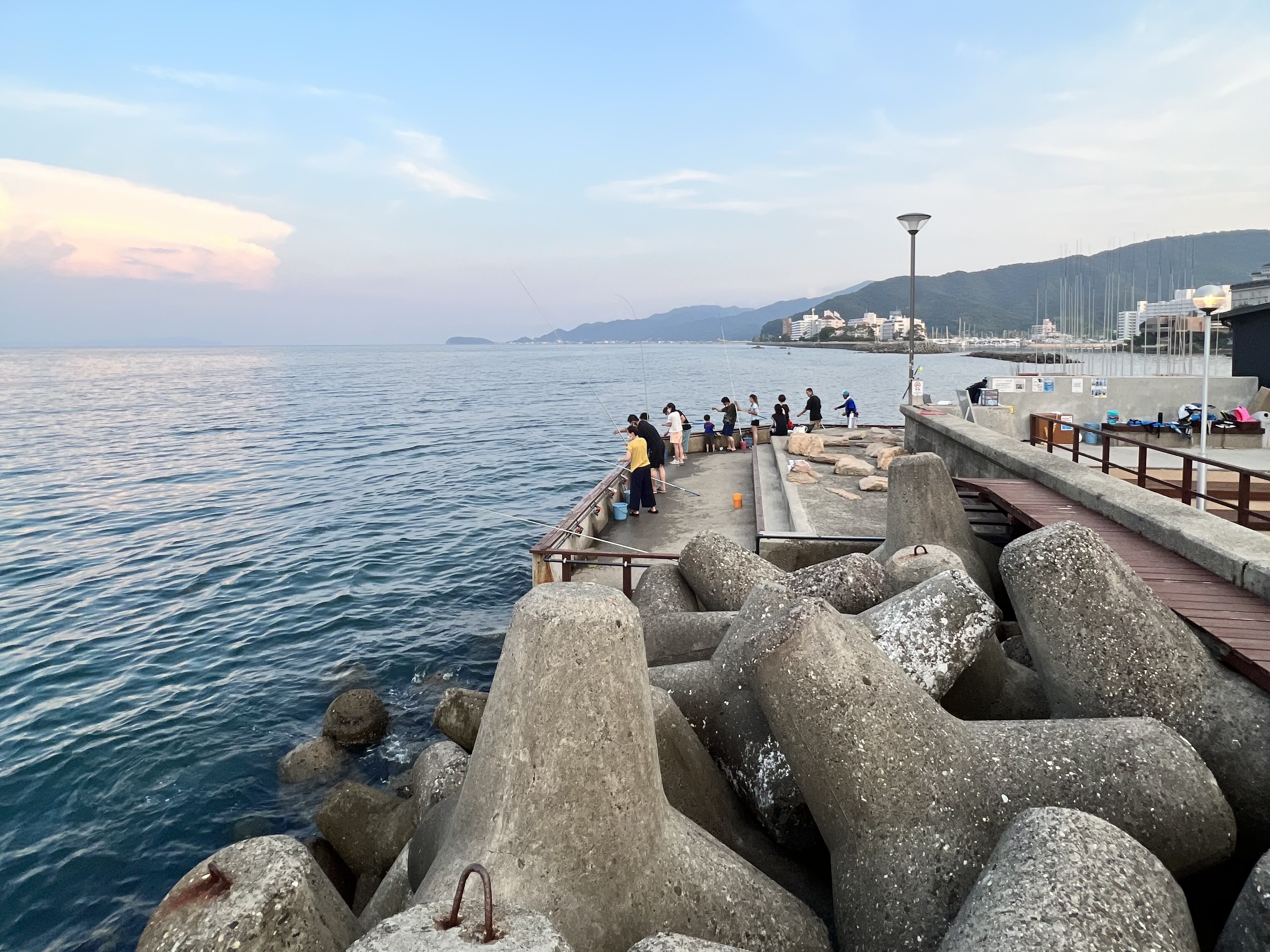 「日本文化×海体験」 旅館が提供するグラマラスな釣り体験で、あなたも今日から日本と海が好きになる。